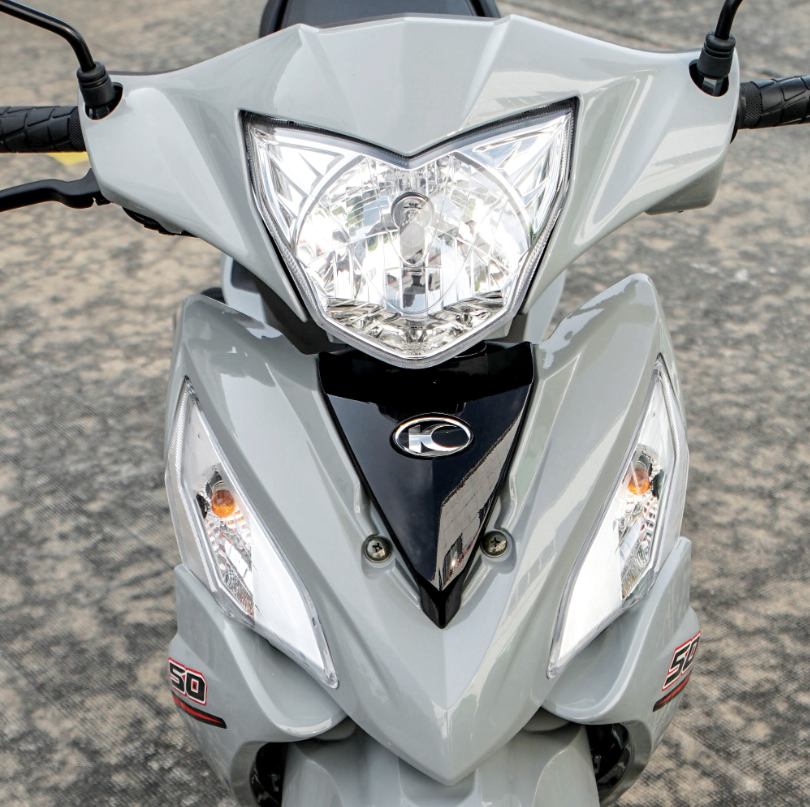 den-xe-may-visar-s-50cc