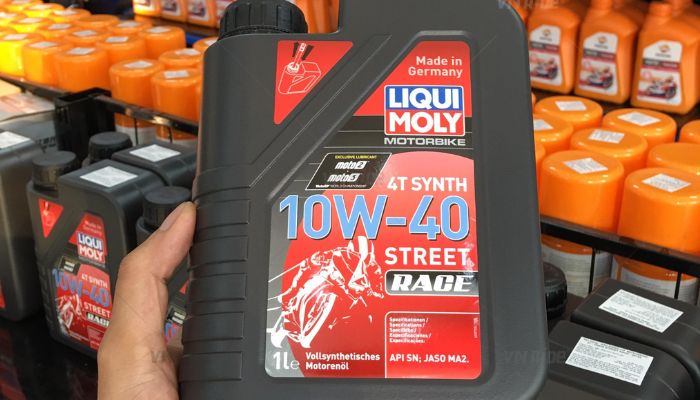 thay-nhot-exciter-50cc-Liqui-Moly-Motorbike-4T-Synth-10W40-Street